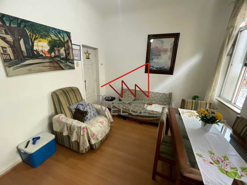 Apartamento à venda com 2 quartos, 64m² - Foto 2