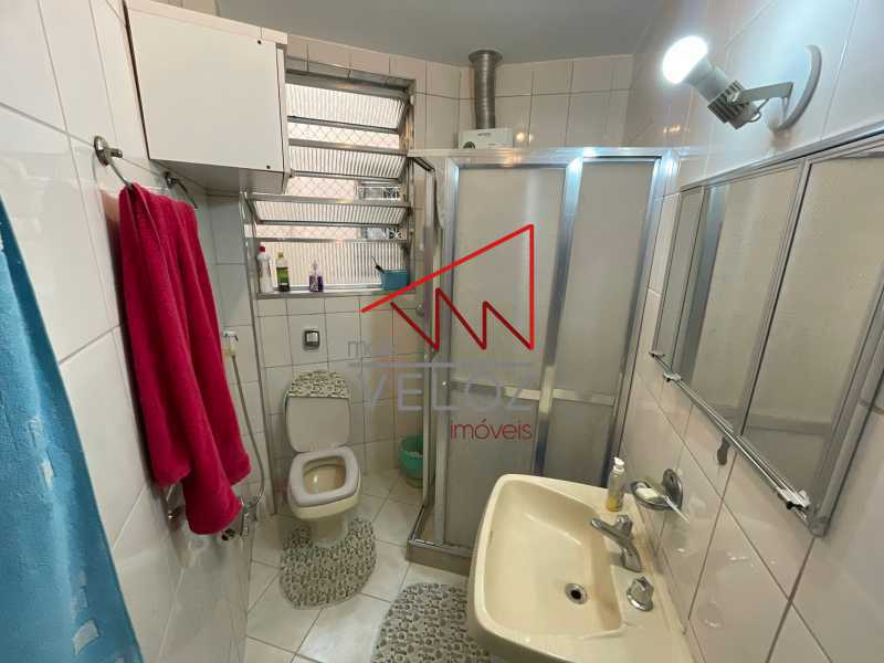 Apartamento à venda com 2 quartos, 64m² - Foto 11