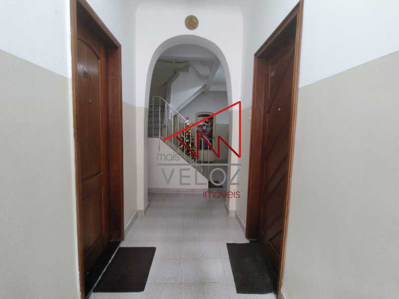 Apartamento à venda com 2 quartos, 64m² - Foto 17