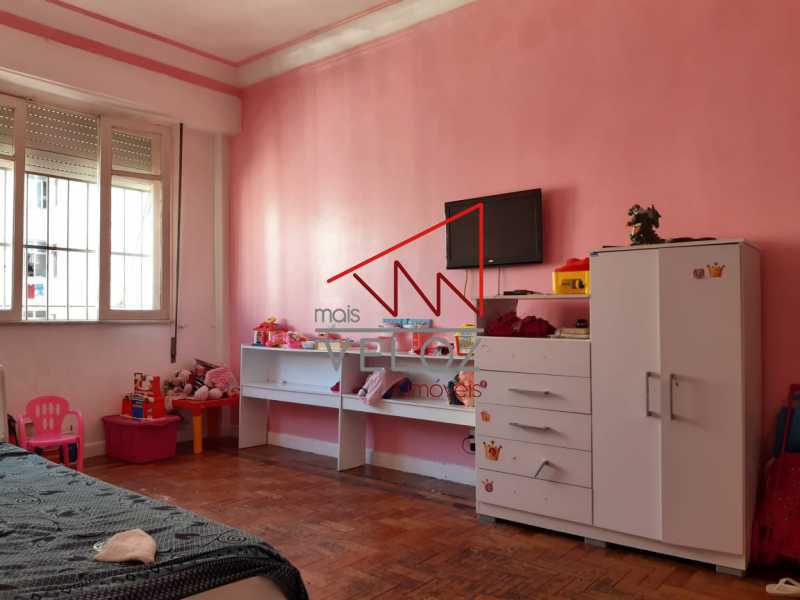 Apartamento à venda com 4 quartos, 210m² - Foto 11