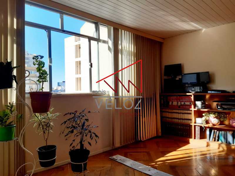 Apartamento à venda com 4 quartos, 210m² - Foto 5