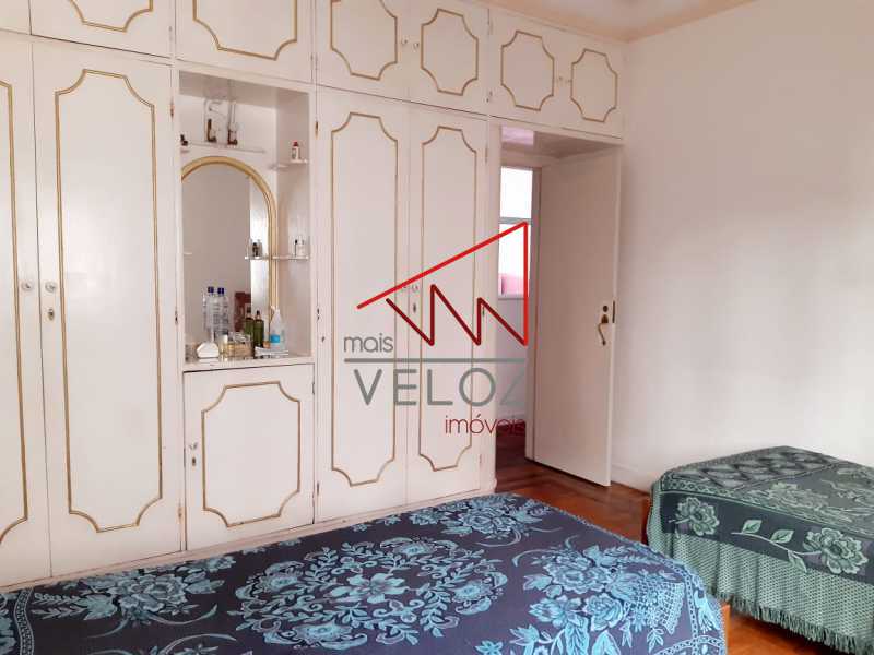 Apartamento à venda com 4 quartos, 210m² - Foto 13