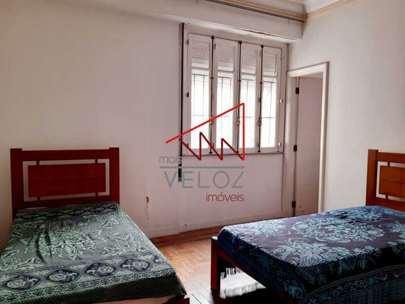 Apartamento à venda com 4 quartos, 210m² - Foto 15