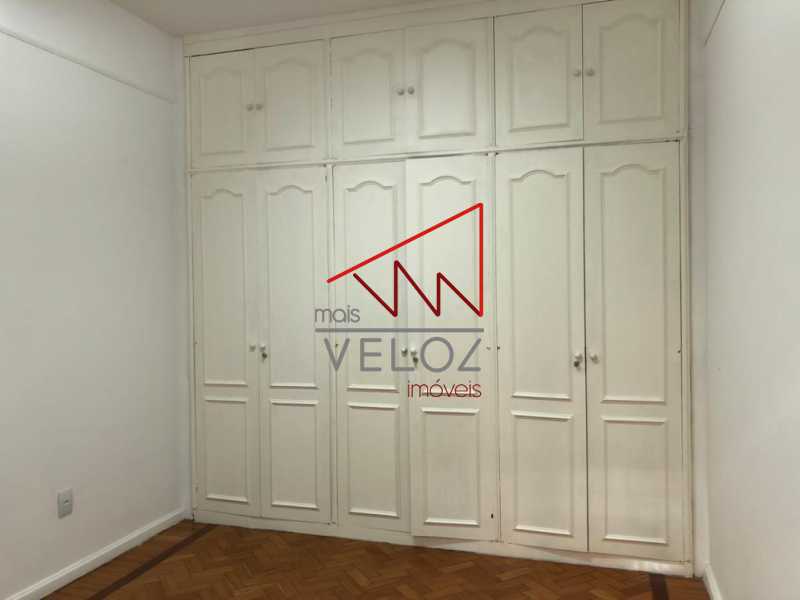 Apartamento à venda com 3 quartos, 192m² - Foto 11