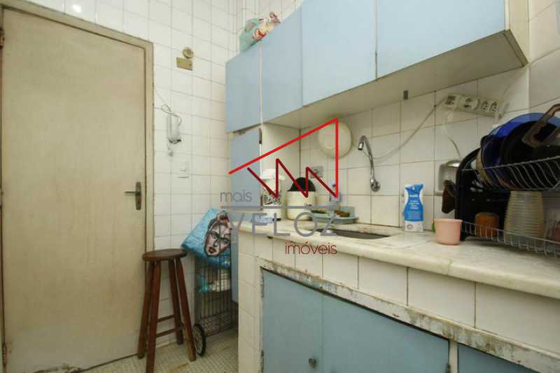 Apartamento à venda com 2 quartos, 70m² - Foto 11