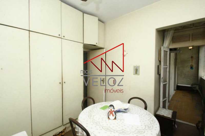 Apartamento à venda com 2 quartos, 70m² - Foto 25