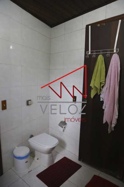 Casa à venda com 4 quartos, 108m² - Foto 11