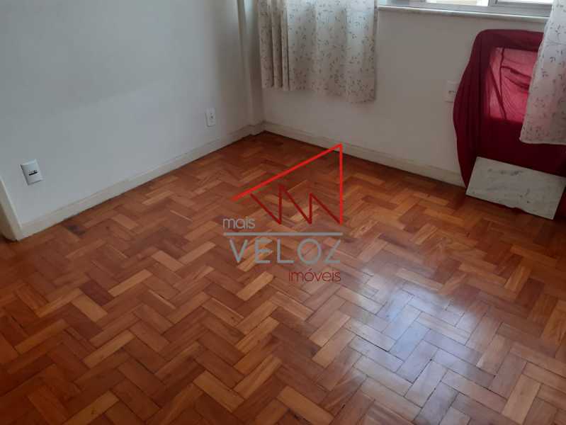 Apartamento à venda com 1 quarto, 31m² - Foto 5