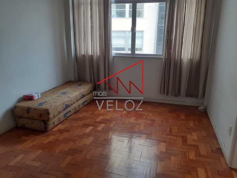 Apartamento à venda com 1 quarto, 31m² - Foto 11