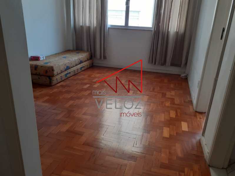 Apartamento à venda com 1 quarto, 31m² - Foto 13