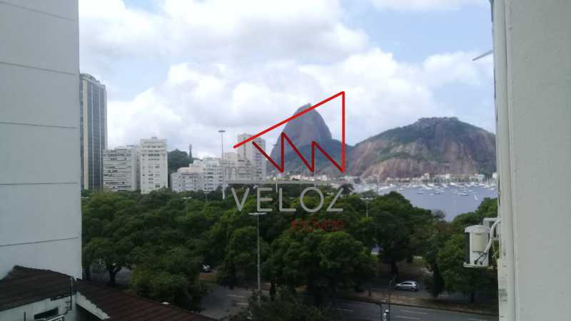 Apartamento à venda com 1 quarto, 32m² - Foto 2