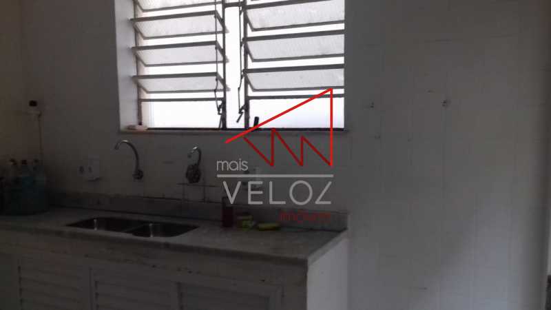 Casa à venda com 6 quartos, 360m² - Foto 17