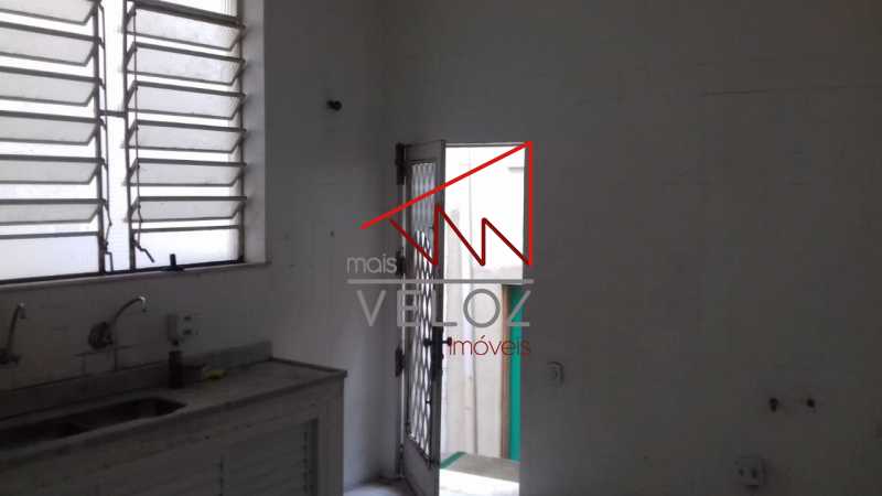 Casa à venda com 6 quartos, 360m² - Foto 18