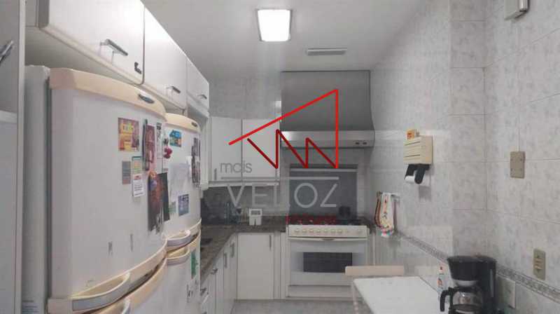 Apartamento à venda com 4 quartos, 198m² - Foto 4