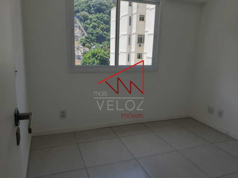 Apartamento à venda com 3 quartos, 98m² - Foto 3