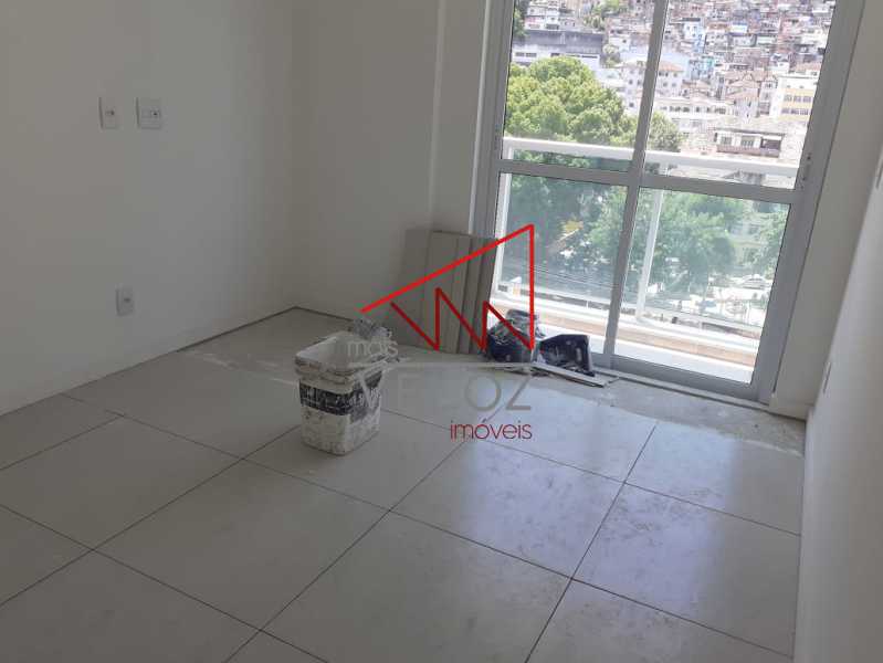 Apartamento à venda com 3 quartos, 98m² - Foto 4