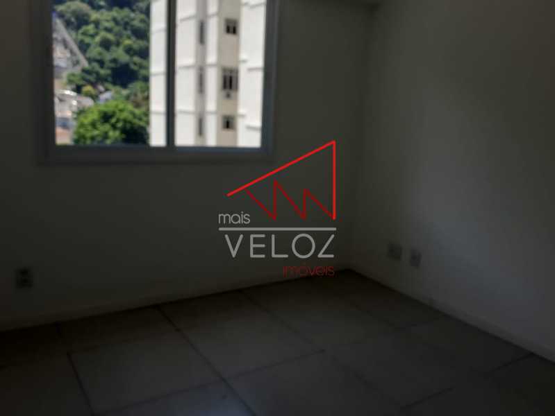 Apartamento à venda com 3 quartos, 98m² - Foto 5