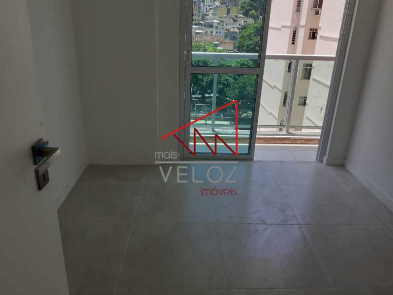 Apartamento à venda com 3 quartos, 98m² - Foto 15