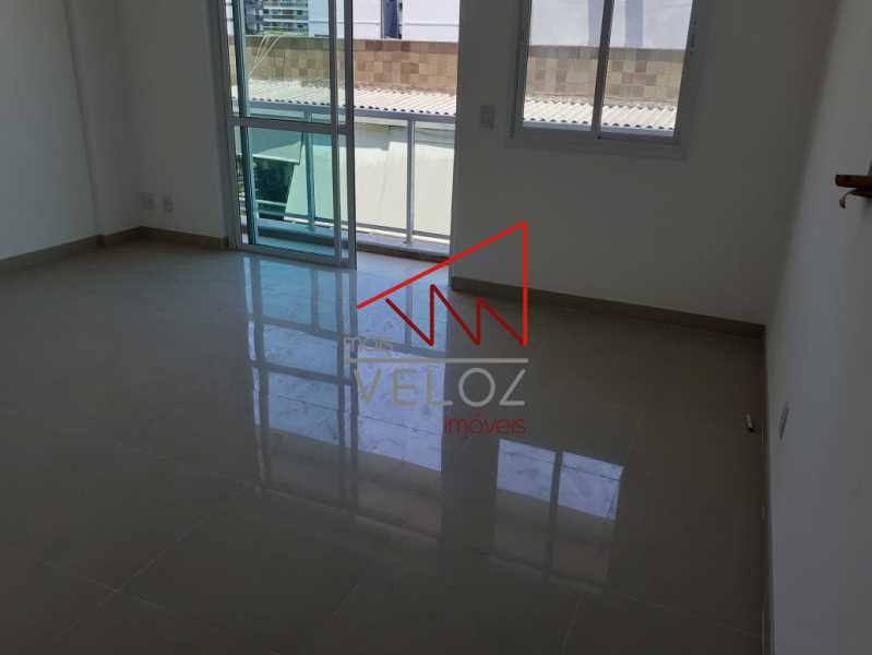 Apartamento à venda com 3 quartos, 98m² - Foto 11