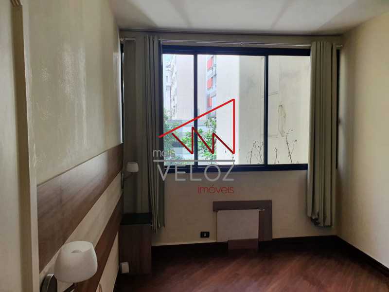 Apartamento à venda com 3 quartos, 150m² - Foto 6