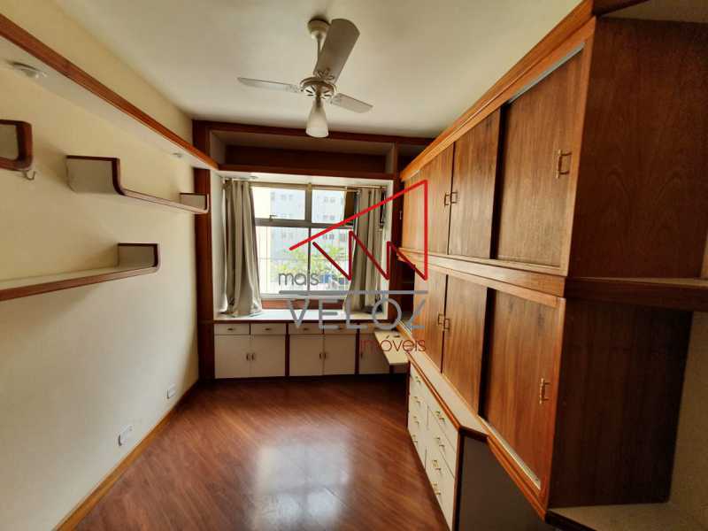 Apartamento à venda com 3 quartos, 150m² - Foto 14