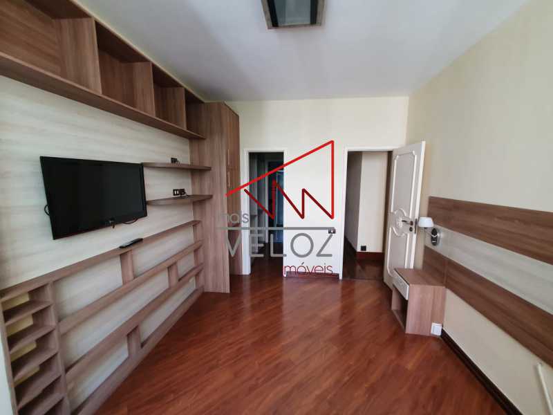 Apartamento à venda com 3 quartos, 150m² - Foto 25