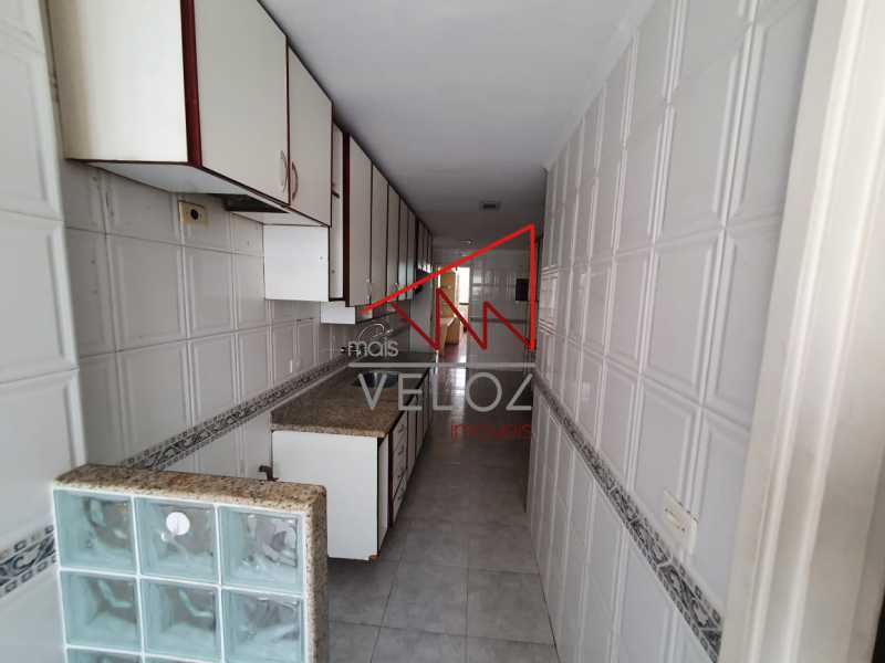 Apartamento à venda com 3 quartos, 150m² - Foto 26