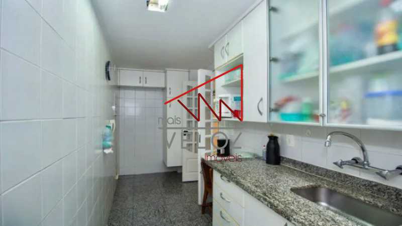 Apartamento à venda com 2 quartos, 70m² - Foto 13