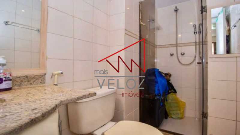 Apartamento à venda com 2 quartos, 70m² - Foto 20