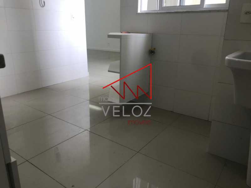 Apartamento à venda com 2 quartos, 69m² - Foto 14