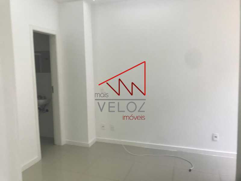 Apartamento à venda com 2 quartos, 69m² - Foto 9