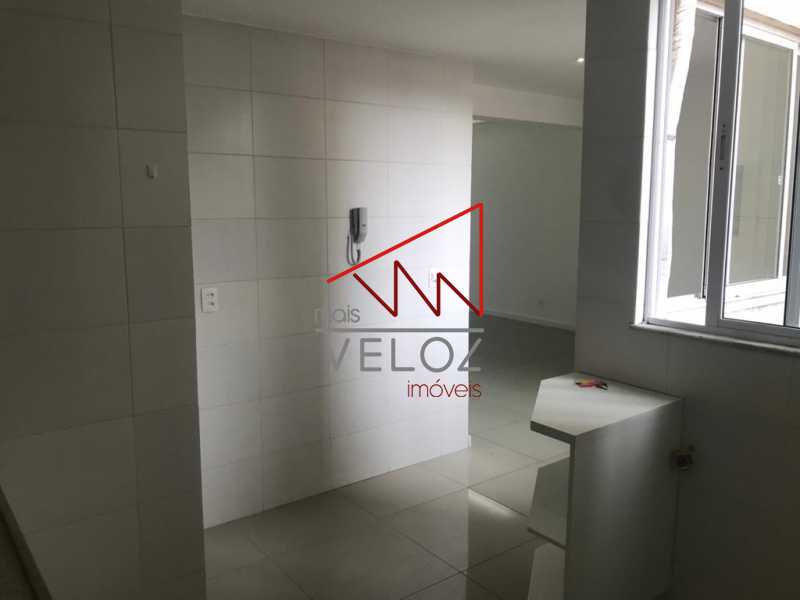 Apartamento à venda com 2 quartos, 69m² - Foto 13