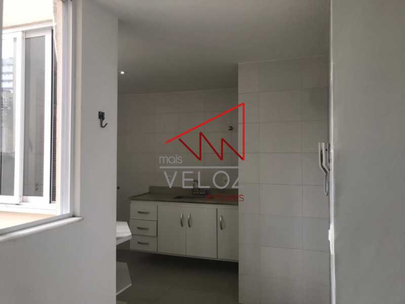 Apartamento à venda com 2 quartos, 69m² - Foto 20