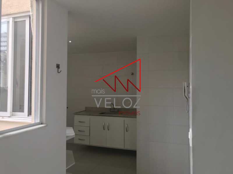 Apartamento à venda com 2 quartos, 69m² - Foto 23