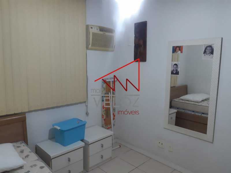 Apartamento à venda com 4 quartos, 160m² - Foto 9