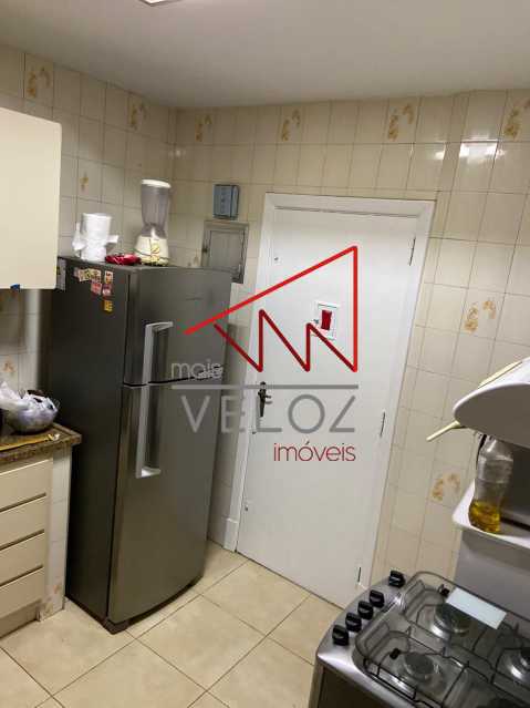 Apartamento à venda com 3 quartos, 107m² - Foto 18