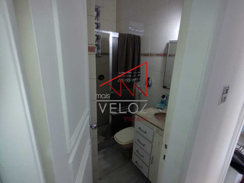 Apartamento à venda com 2 quartos, 60m² - Foto 12