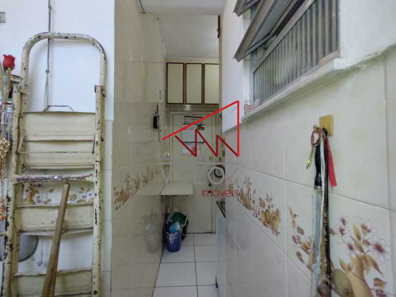 Apartamento à venda com 2 quartos, 60m² - Foto 19