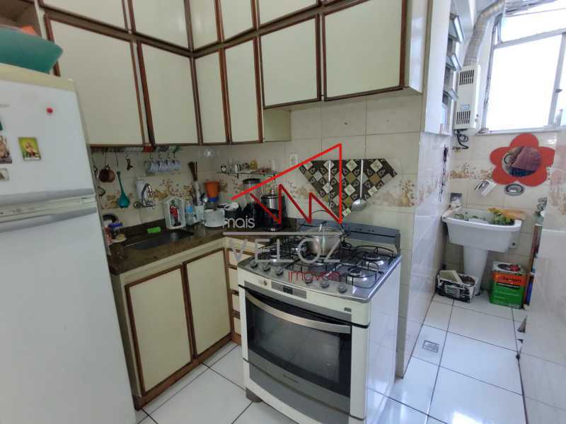 Apartamento à venda com 2 quartos, 60m² - Foto 18