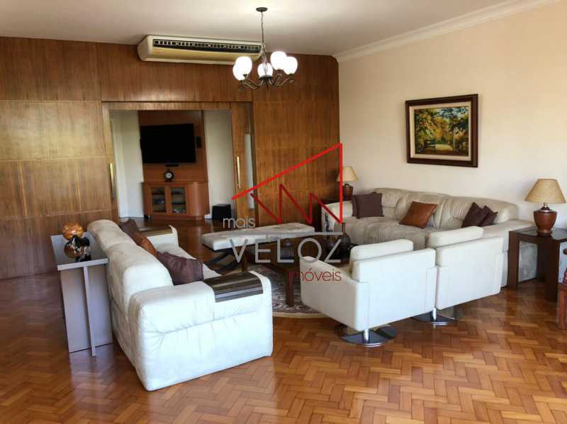 Apartamento, 3 quartos, 240 m² - Foto 12