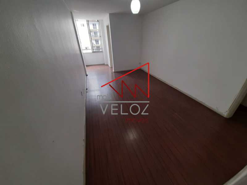 Apartamento à venda com 2 quartos, 72m² - Foto 5