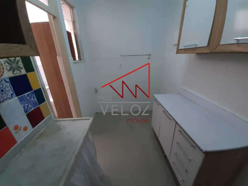 Apartamento à venda com 2 quartos, 72m² - Foto 20