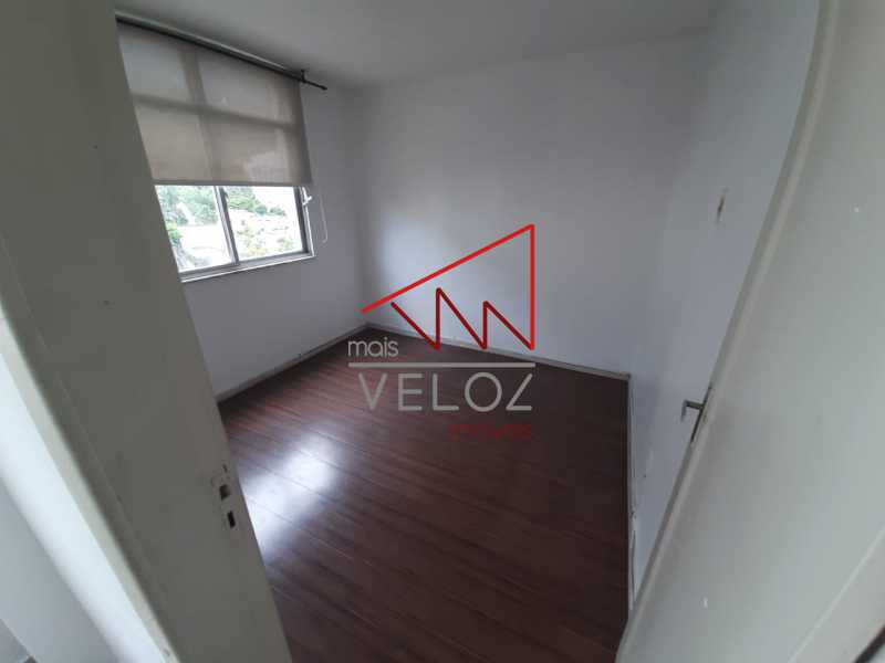 Apartamento à venda com 2 quartos, 72m² - Foto 8