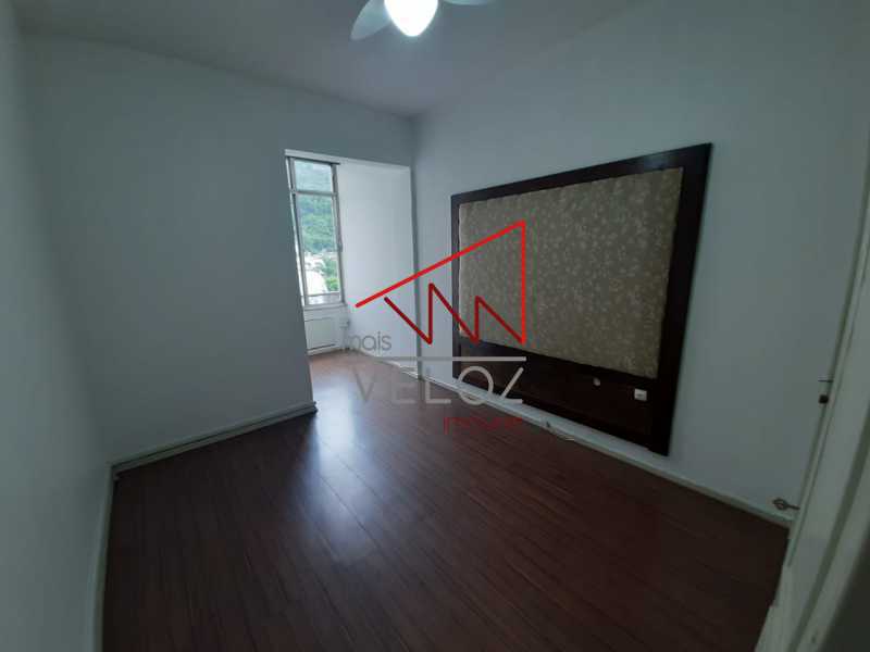 Apartamento à venda com 2 quartos, 72m² - Foto 10