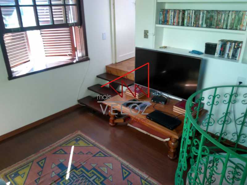 Casa de Condomínio à venda com 3 quartos, 200m² - Foto 14