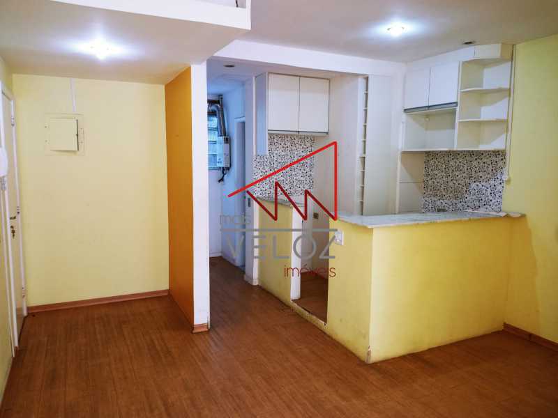 Apartamento à venda com 1 quarto, 40m² - Foto 3