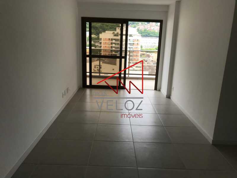 Apartamento à venda com 3 quartos, 99m² - Foto 15