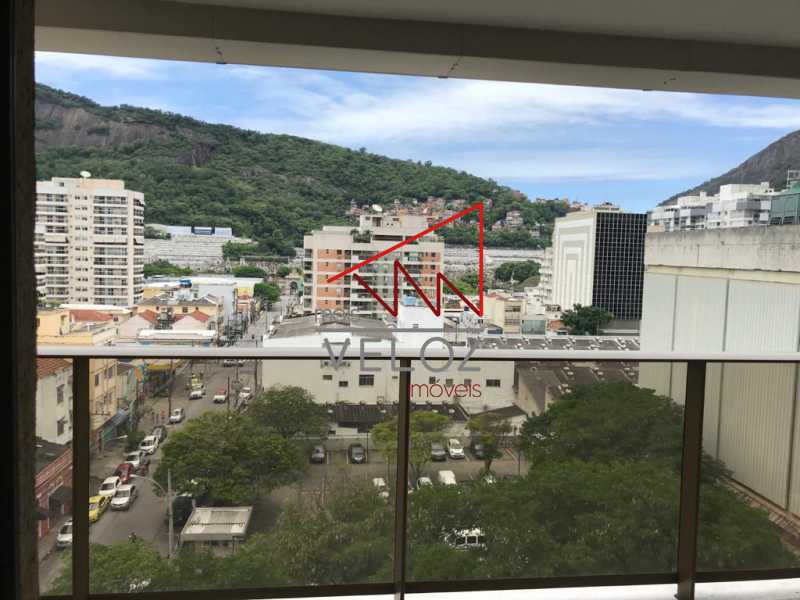 Apartamento à venda com 3 quartos, 113m² - Foto 2