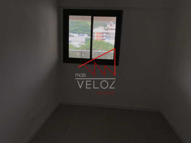 Apartamento à venda com 3 quartos, 99m² - Foto 17