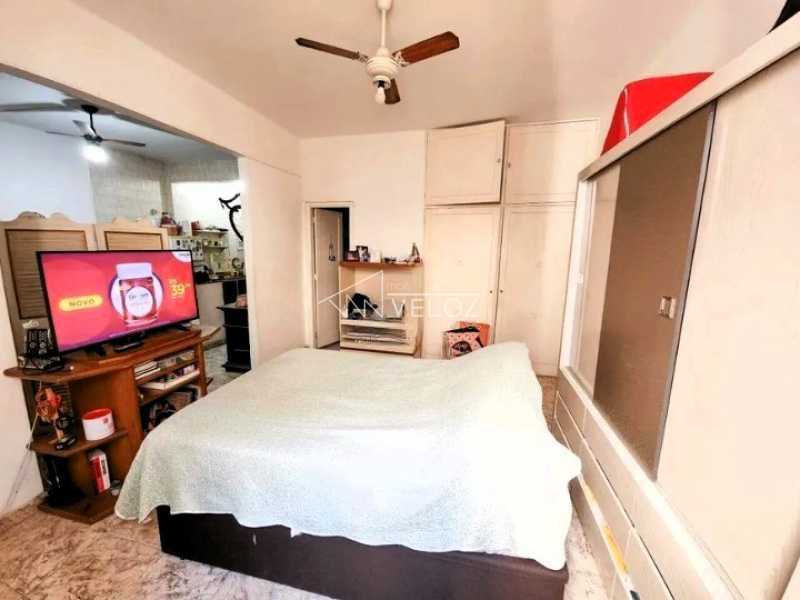 Apartamento à venda com 1 quarto, 42m² - Foto 10